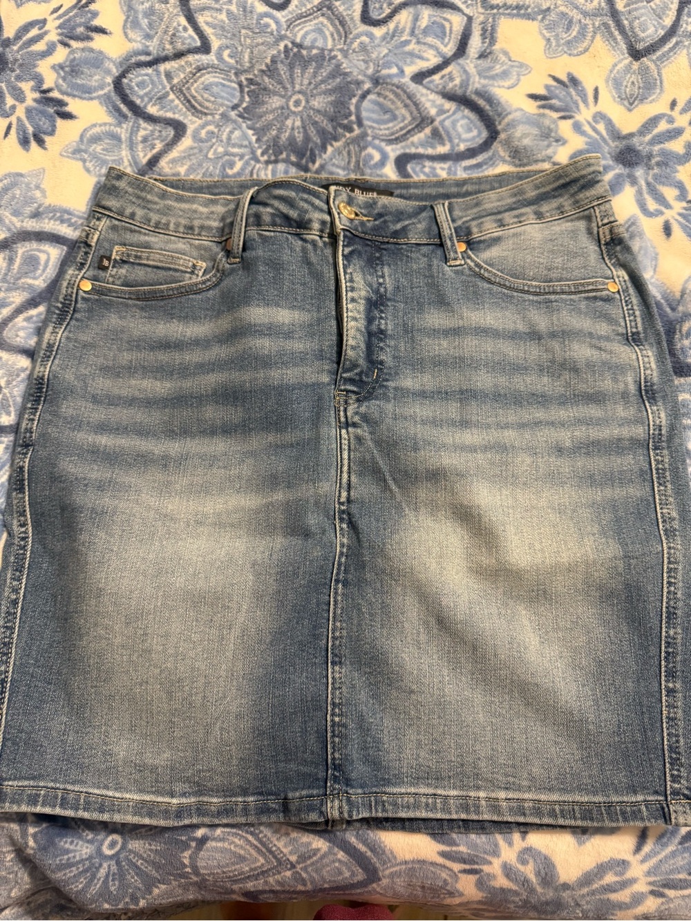 Judy blue Women's Light Blue Denim Skirt - Classic Casual Style size 1X BNWOT